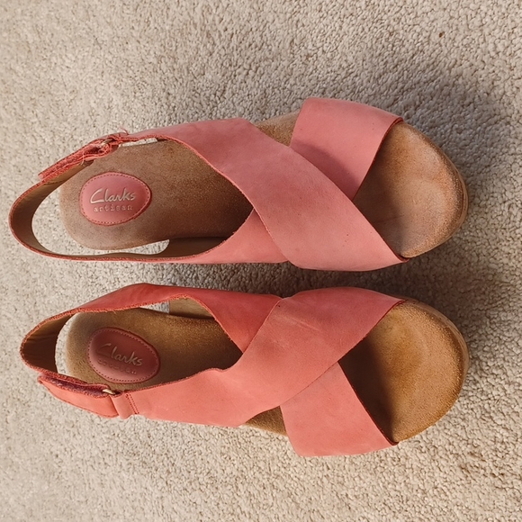 NOT FOR SALE CLARKS - Picture 9 of 13